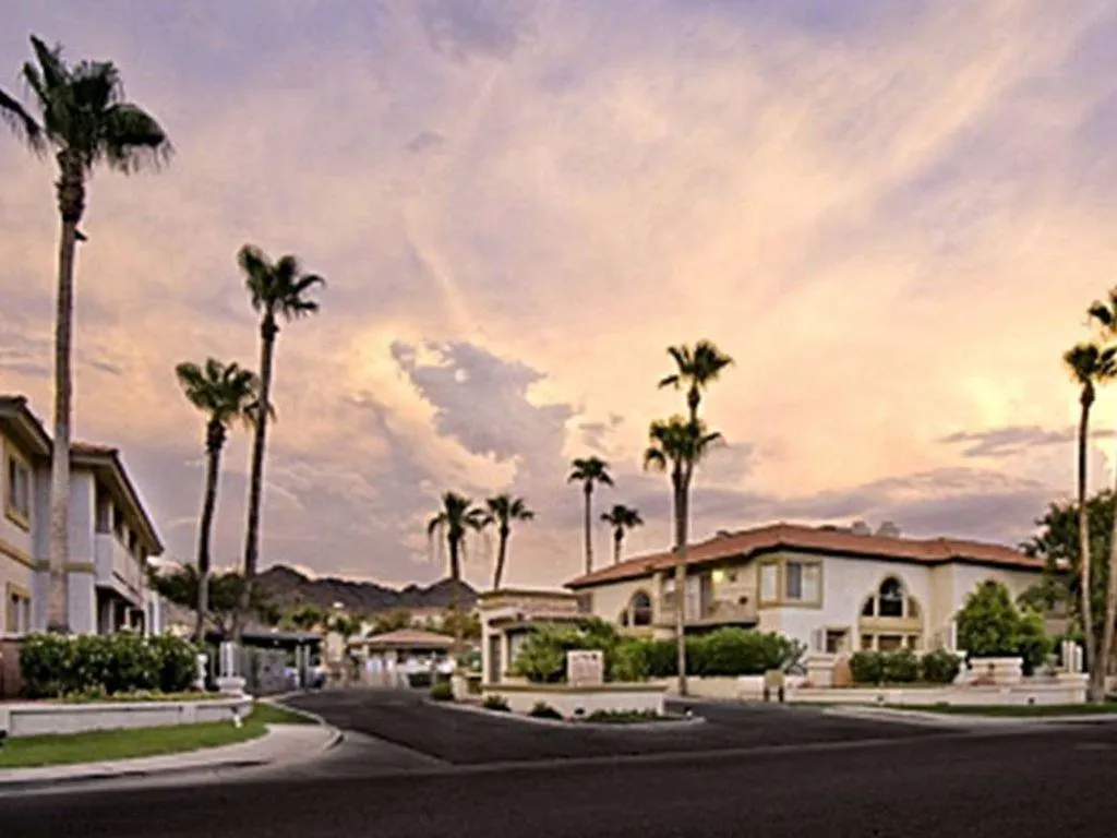 Mountain View Resort: Private Oasis with Year-Round Heated Pools Phoenix