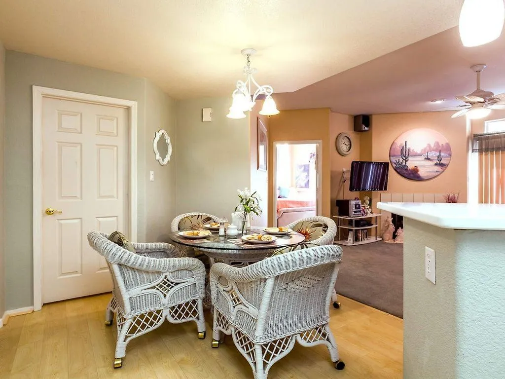 Holiday home Mountain View Resort: Private Oasis with Year-Round Heated Pools Phoenix